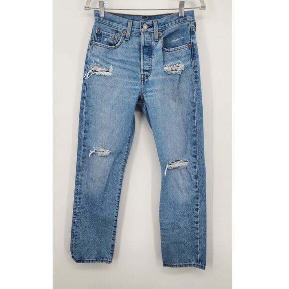 Women's Levi's 501 Button Fly Straight Leg Light Wash Jeans Size 26‎ - Picture 1 of 9